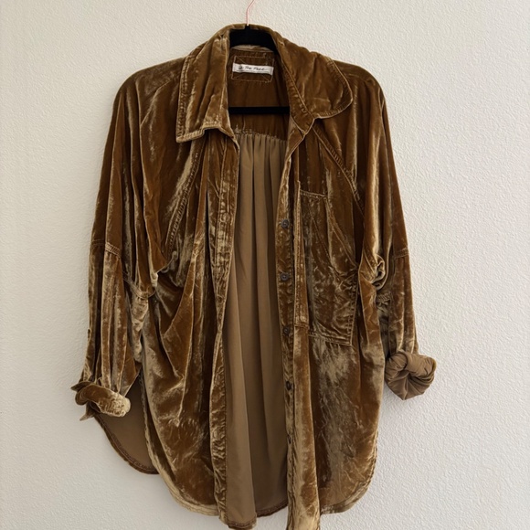 Gold Crushed Velvet Button Down - Picture 2 of 9